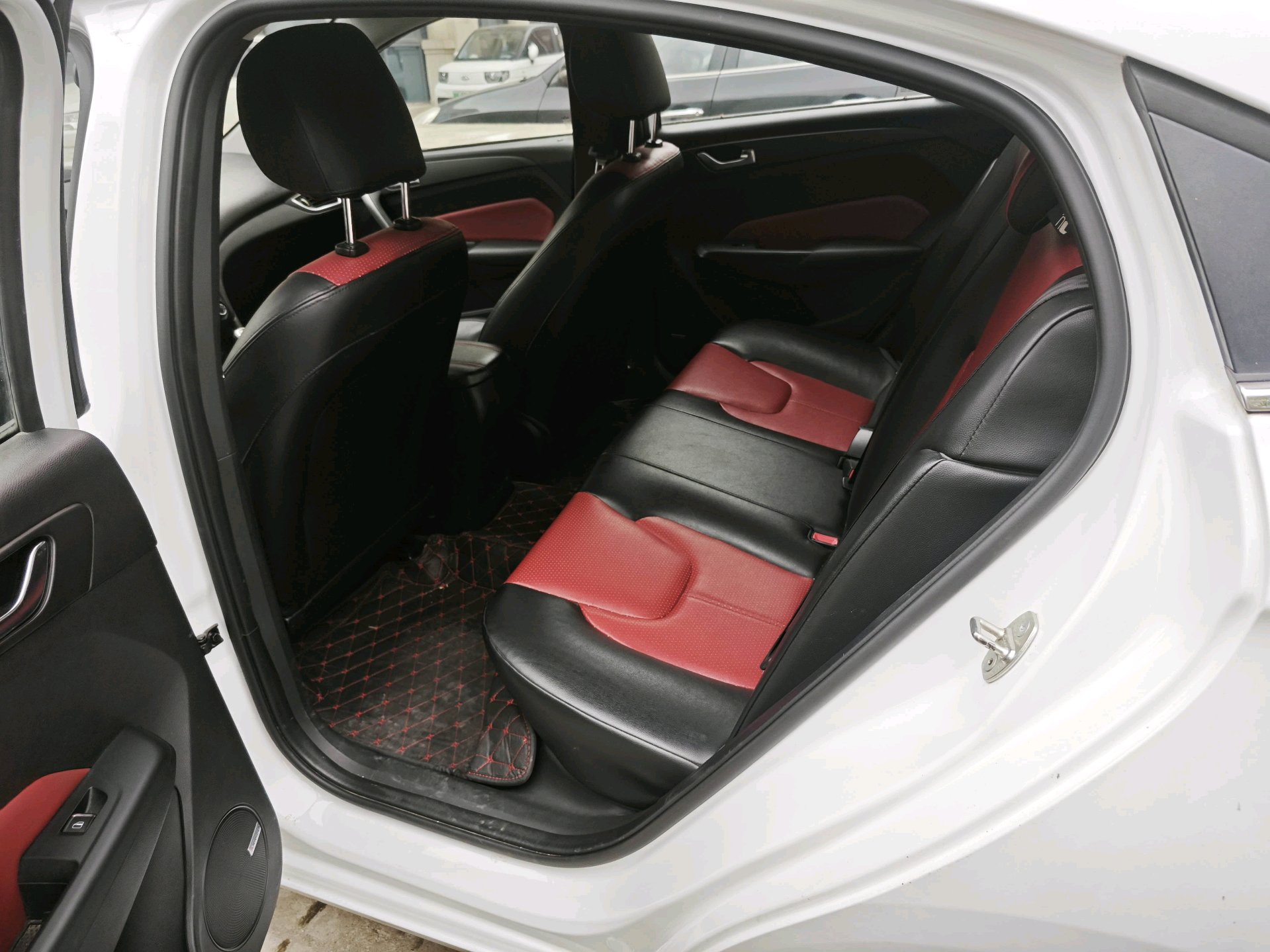 奇瑞 艾瑞泽5 2018 汽车图片 #6