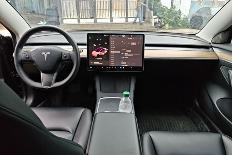 Tesla Model 3 2023 #11 Tesla Model 3 2023 car image #11