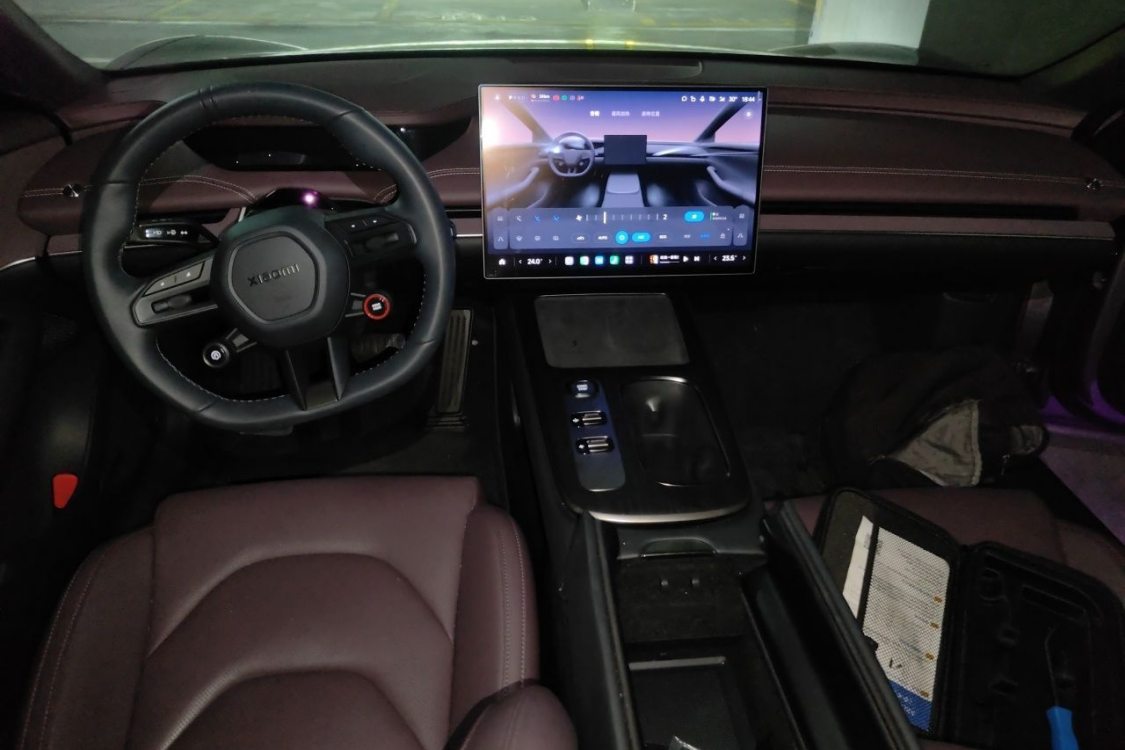 MI SU7 2025 imagem de carro #21