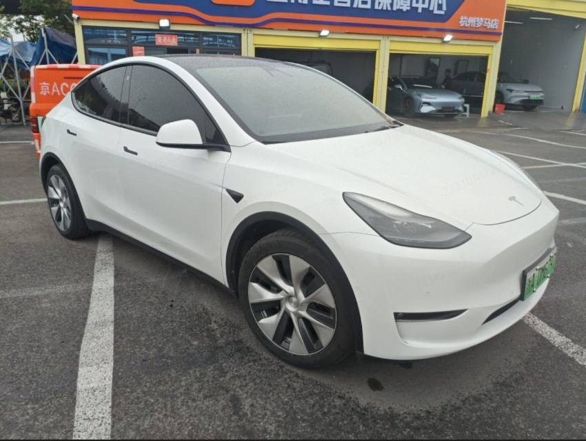 Tesla Model Y 2021 #10 Tesla Model Y 2021 car image #10