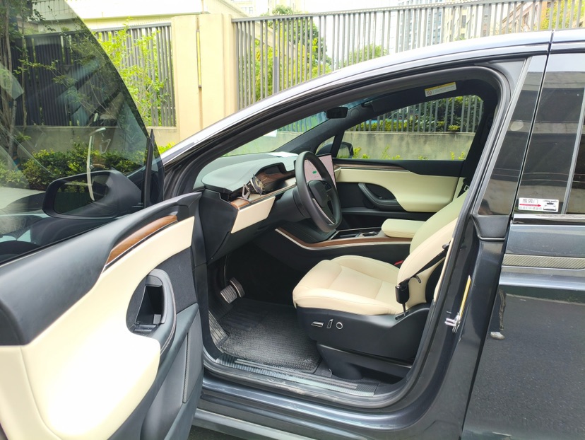 Tesla Model X 2023 #7 Tesla Model X 2023 car image #7