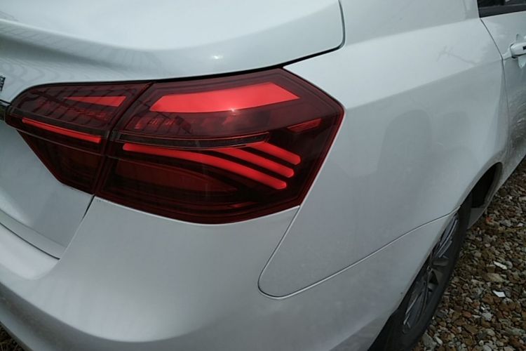 GEELY Emgrand 2019 car image #8
