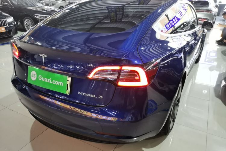Tesla Model 3 2020 car image #7
