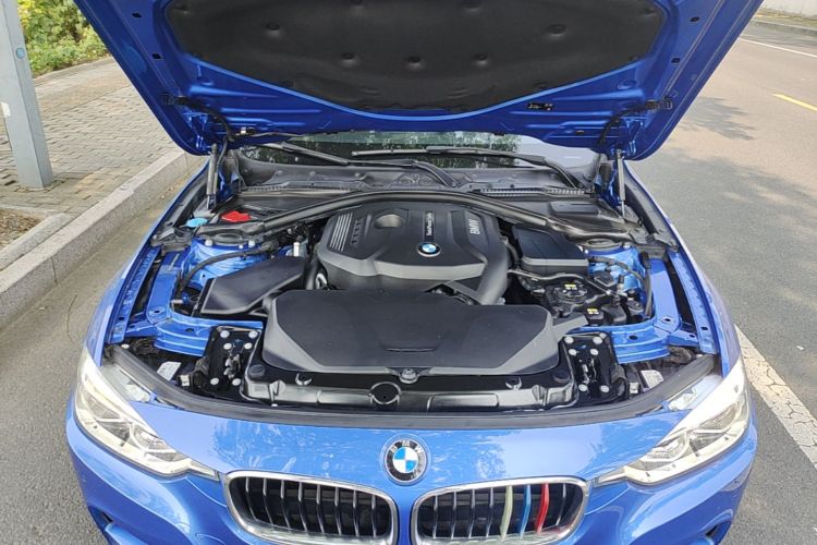 BMW 3 Series 2018 #20 BMW 3 Series 2018 car image #20