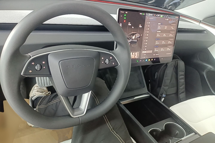 Tesla Model 3 2025 #10 Tesla Model 3 2025 car image #10