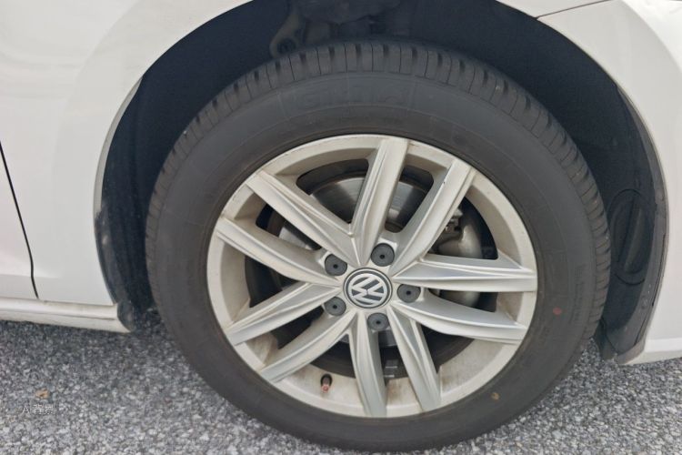 Volkswagen Golf 2019 #9 Volkswagen Golf 2019 car image #9