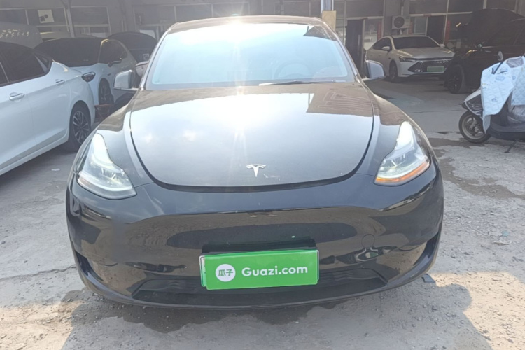 Tesla Model Y 2022 #3 Tesla Model Y 2022 car image #3