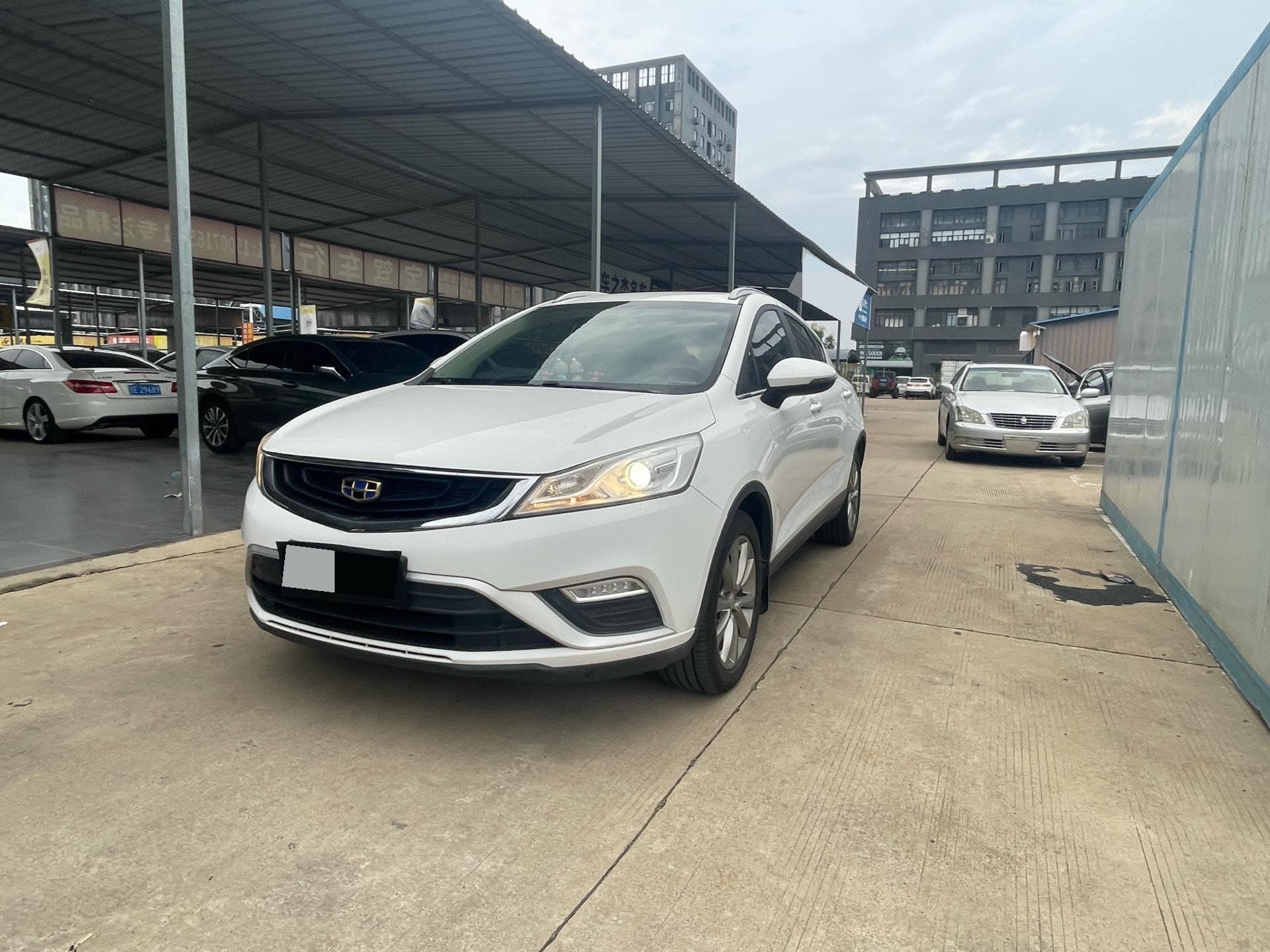 GEELY Emgrand GS 2018 GEELY Emgrand GS 2018 car image