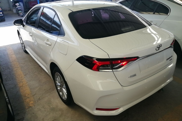 Toyota Corolla 2021 immagine di auto #5