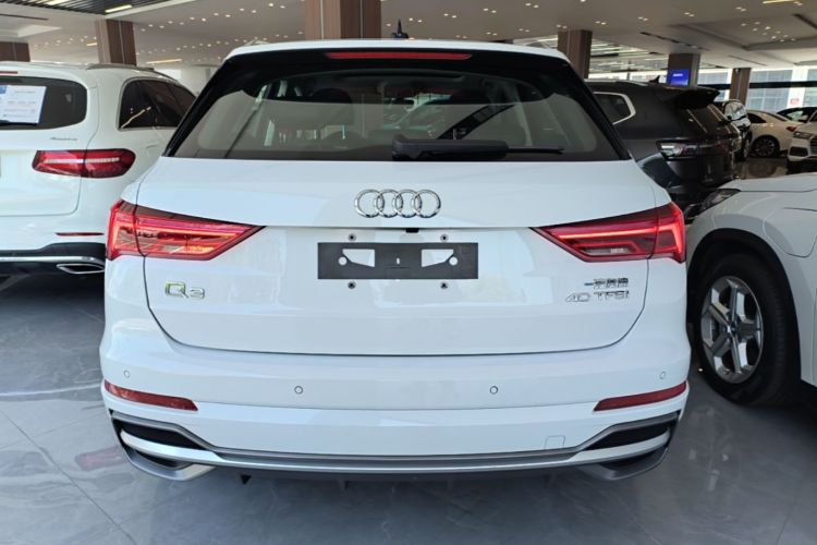 Audi Q3 2023 #6 Audi Q3 2023 car image #6