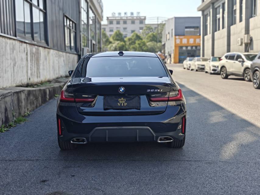 BMW 3 Series 2023 immagine di auto #4