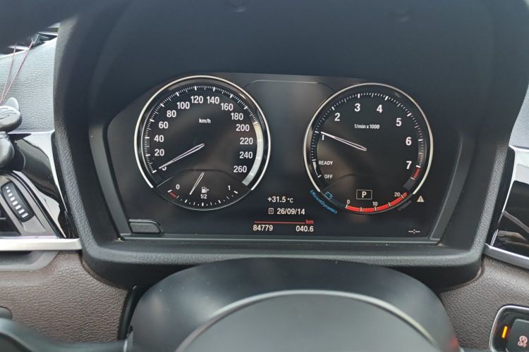 BMW X1 2021 car image #12