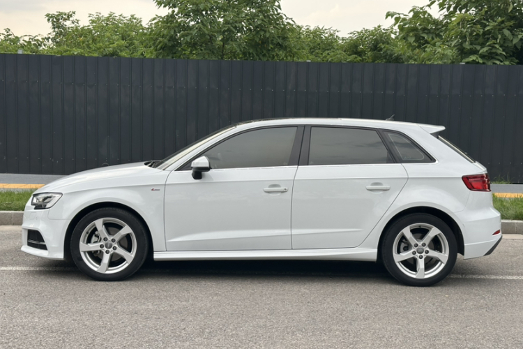 Audi A3 2020 car image #8