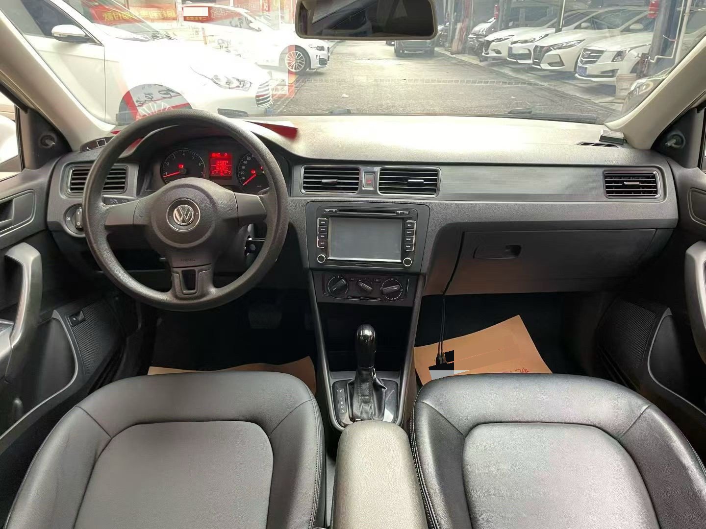 Volkswagen Santana 2015 car image #9