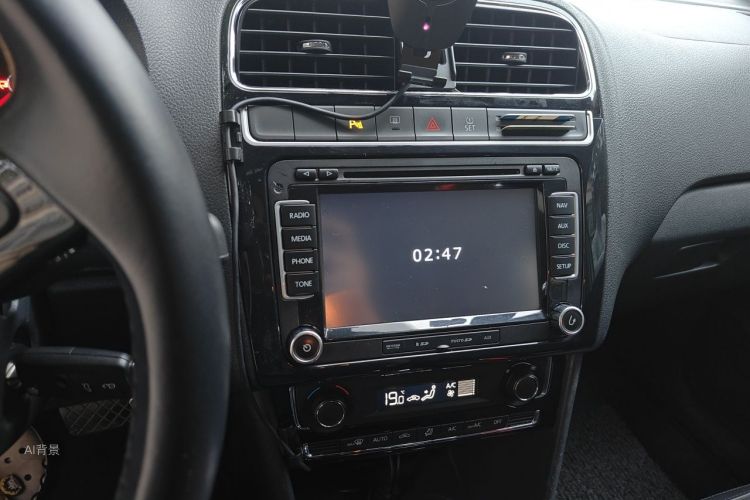 Volkswagen Polo 2015 #15 Volkswagen Polo 2015 car image #15