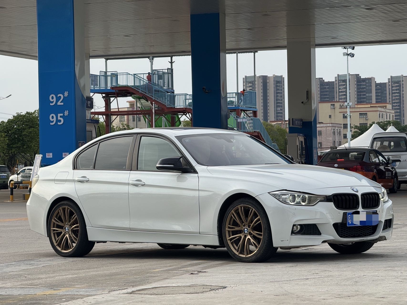 BMW 3 Series 2015 car image 