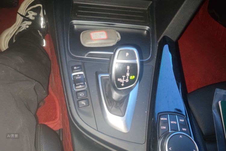 BMW 3 Series 2018 #16 BMW 3 Series 2018 car image #16