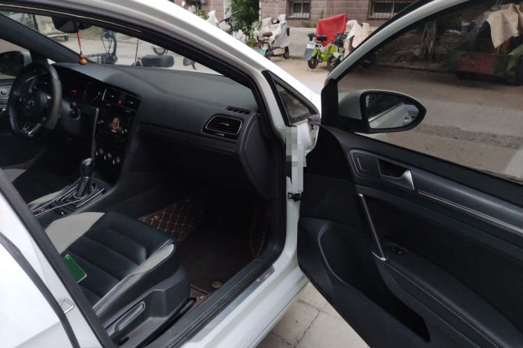 Volkswagen Golf 2018 #23 Volkswagen Golf 2018 car image #23