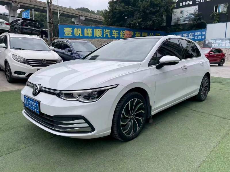 Volkswagen Golf 2022 car image 