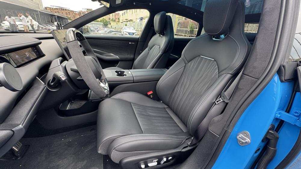 2026 #22 2026 immagine di auto #22