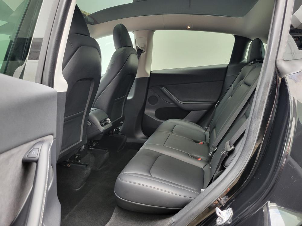 Tesla Model Y 2022 car image #22