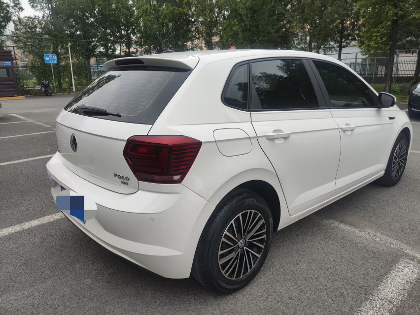 Volkswagen Polo 2021 car image #9