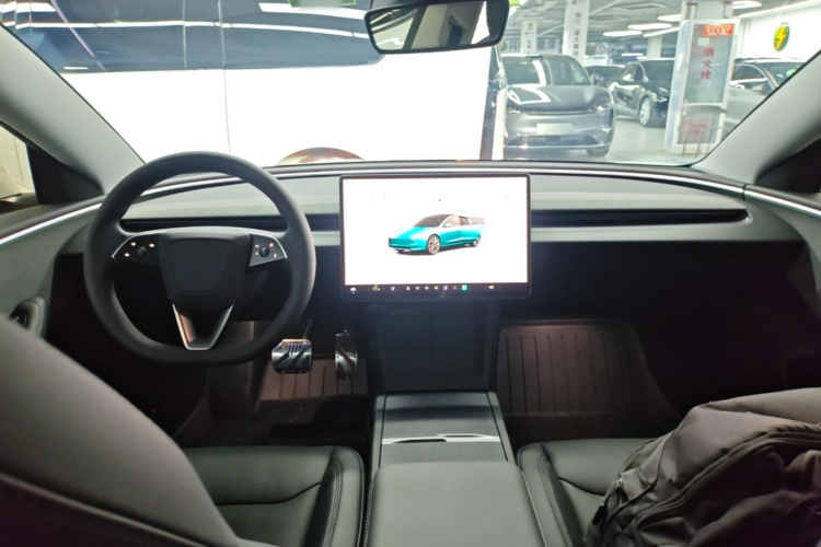 Tesla Model 3 2024 car image #11