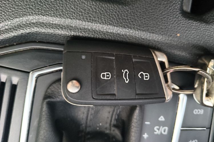 Volkswagen Lavida 2023 car image #9