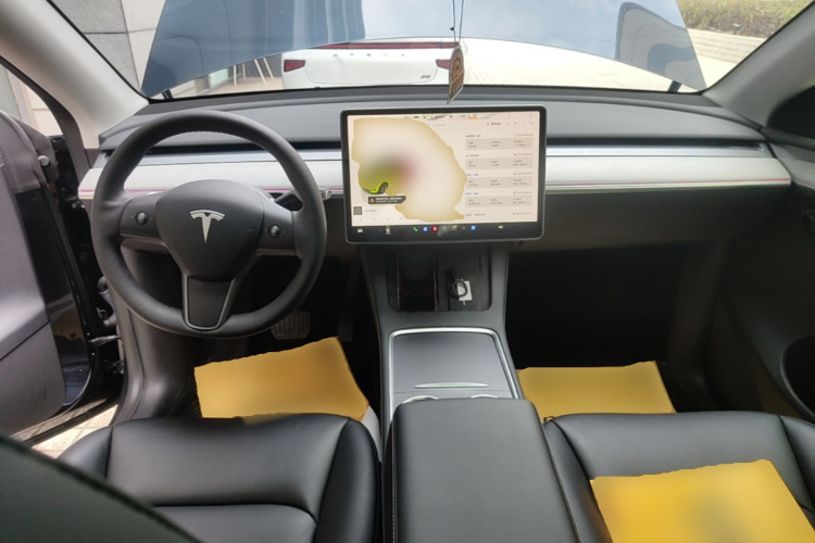 Tesla Model Y 2024 #10 Tesla Model Y 2024 car image #10