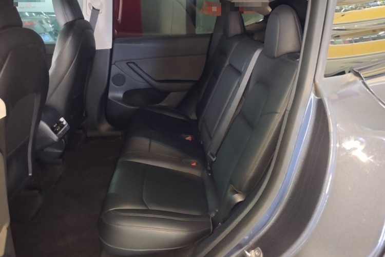 Tesla Model Y 2022 #17 Tesla Model Y 2022 car image #17