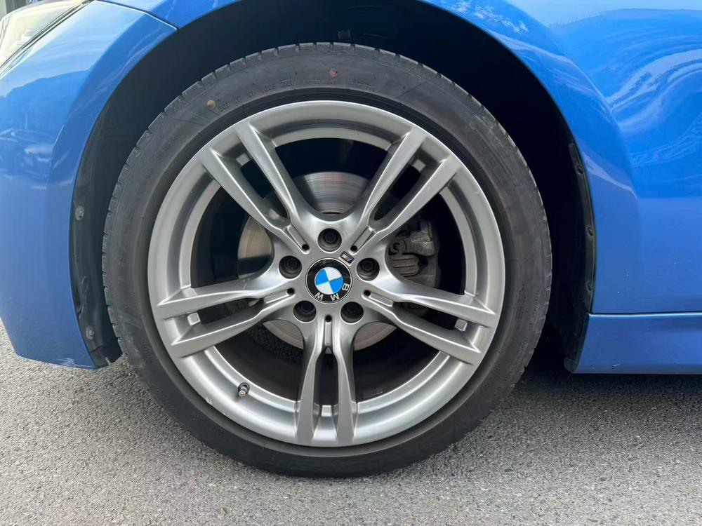 BMW 3 Series 2019 #9 BMW 3 Series 2019 car image #9