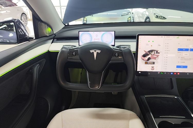 Tesla Model Y 2023 #11 Tesla Model Y 2023 car image #11