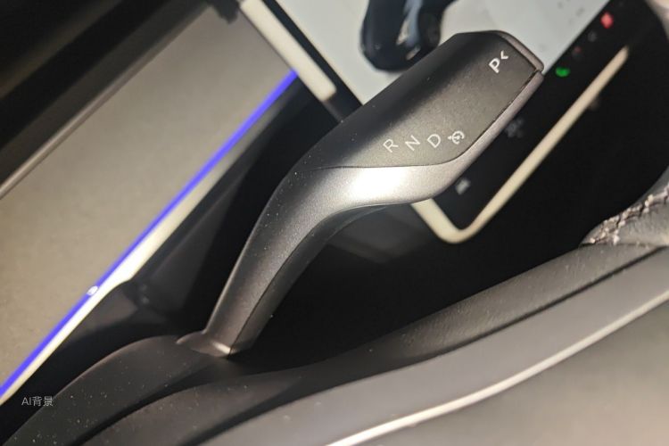 Tesla Model Y 2024 #16 Tesla Model Y 2024 car image #16