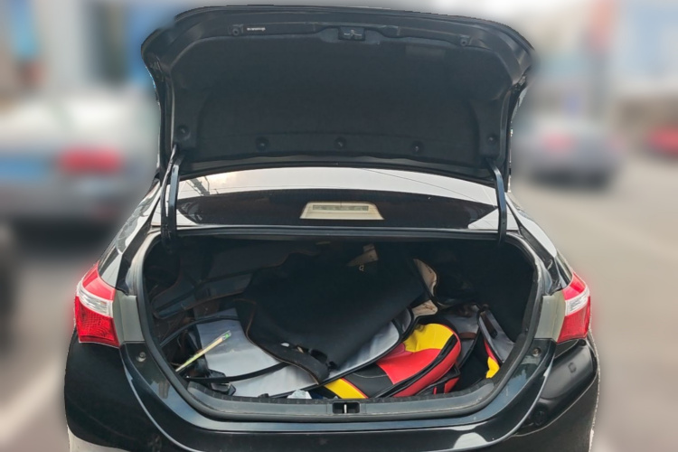 Toyota Corolla 2015 car image #21
