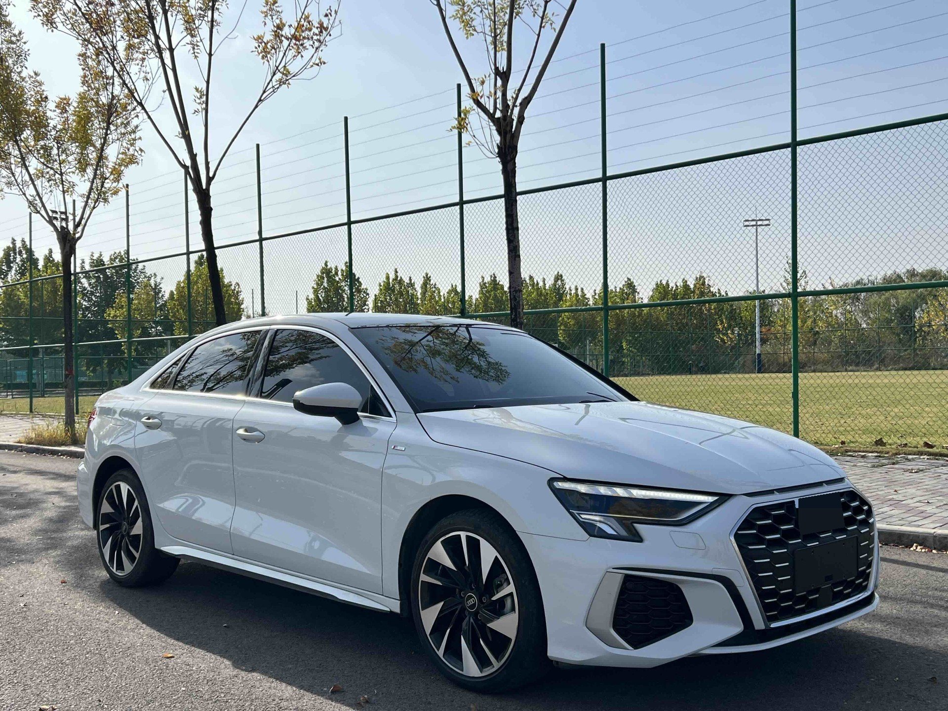 2022 car image #2