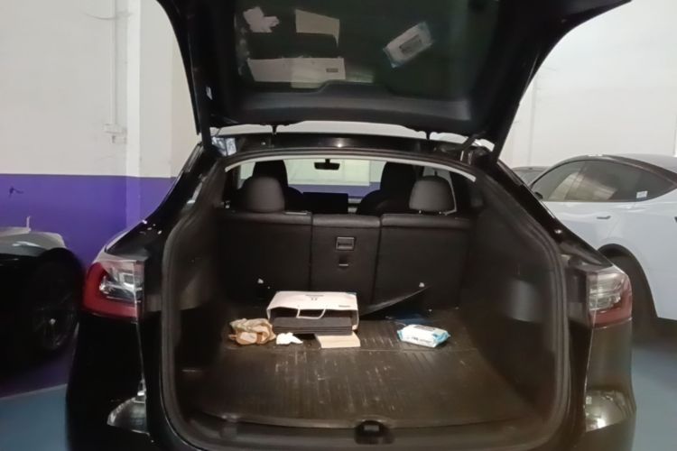 Tesla Model Y 2022 #19 Tesla Model Y 2022 car image #19