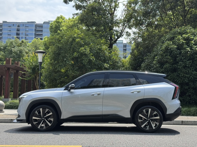 GEELY Boyue L 2023 car image #3
