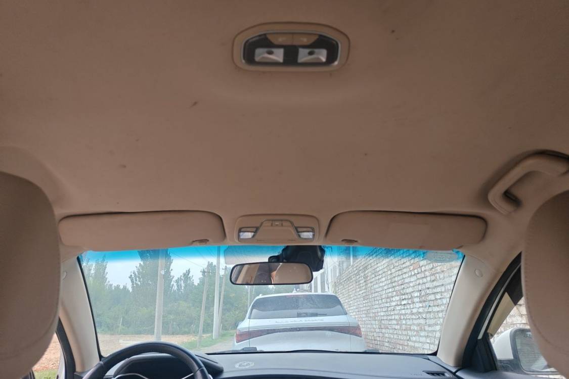 GEELY Emgrand 2018 car image #20