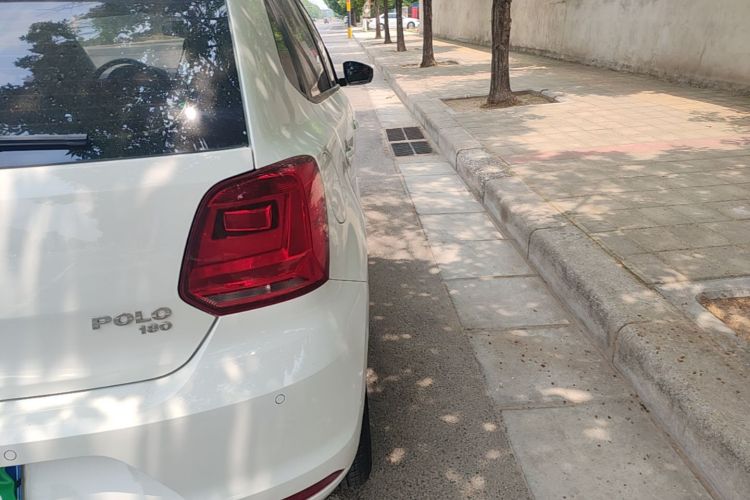 Volkswagen Polo 2018 car image #8