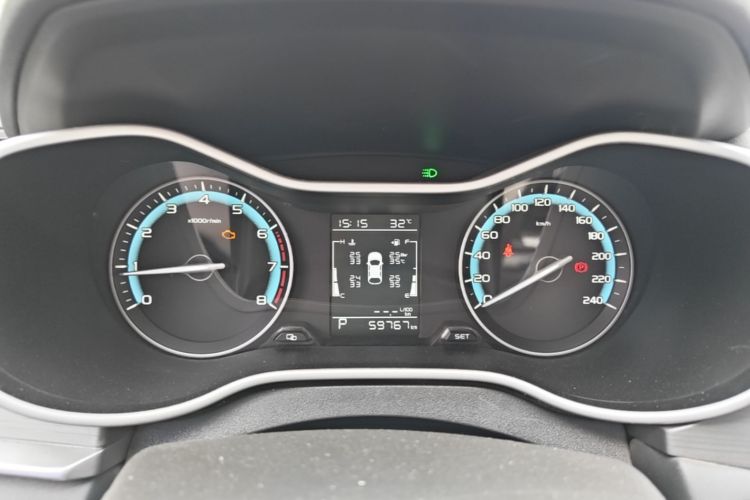 GEELY Emgrand 2021 car image #12