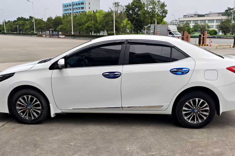 Toyota Corolla 2018 #12 Toyota Corolla 2018 car image #12