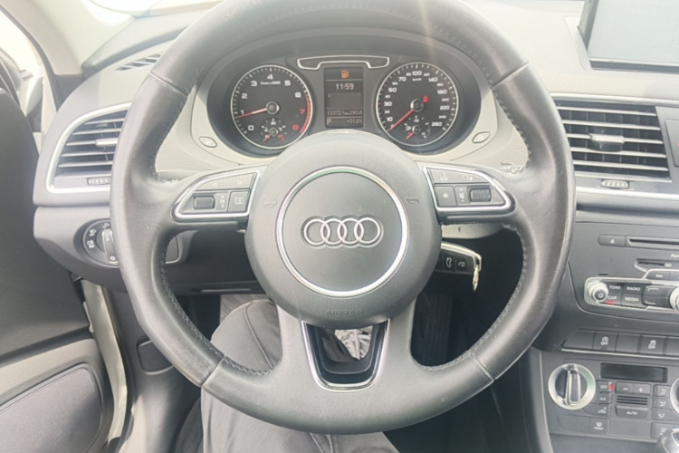 Audi Q3 2014 #15 Audi Q3 2014 car image #15