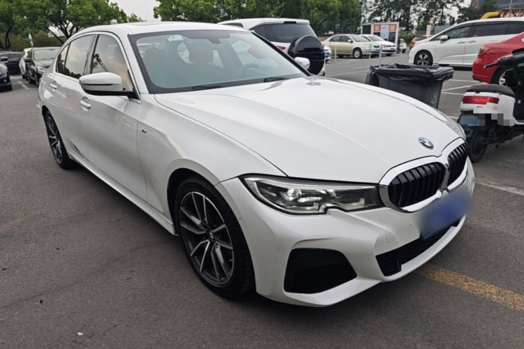 BMW 3 Series 2020 #6 BMW 3 Series 2020 immagine di auto #6