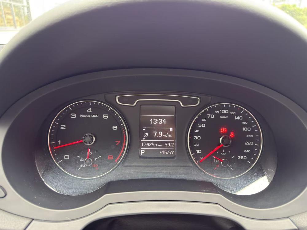 Audi Q3 2015 #9 Audi Q3 2015 car image #9