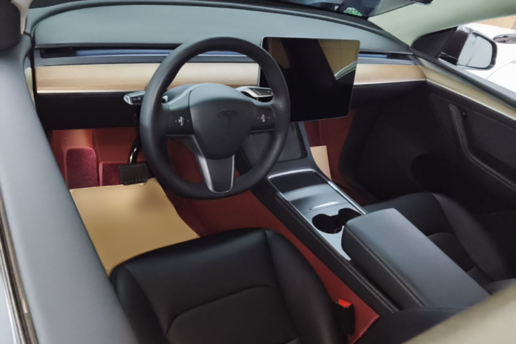 Tesla Model Y 2022 #10 Tesla Model Y 2022 car image #10