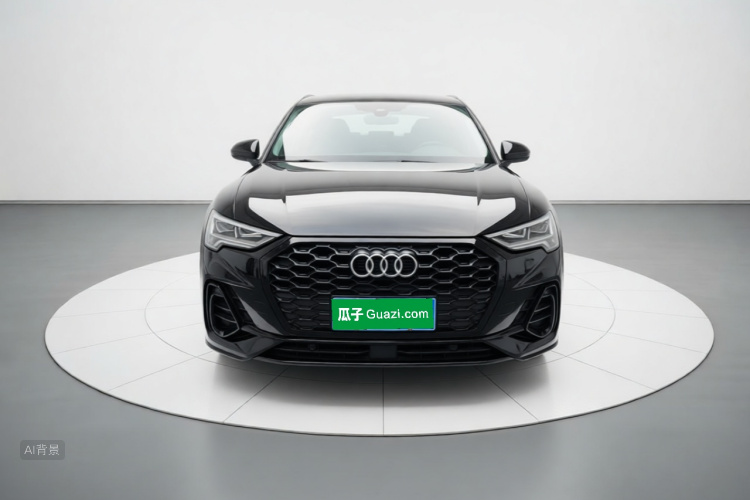 Audi Q3 2022 car image #3