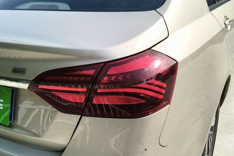 GEELY Emgrand 2019 #8 GEELY Emgrand 2019 car image #8
