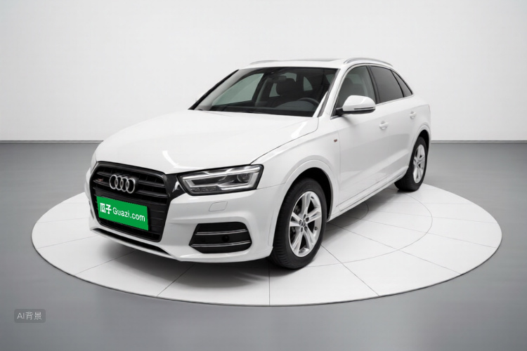 Audi Q3 2018 car image #2