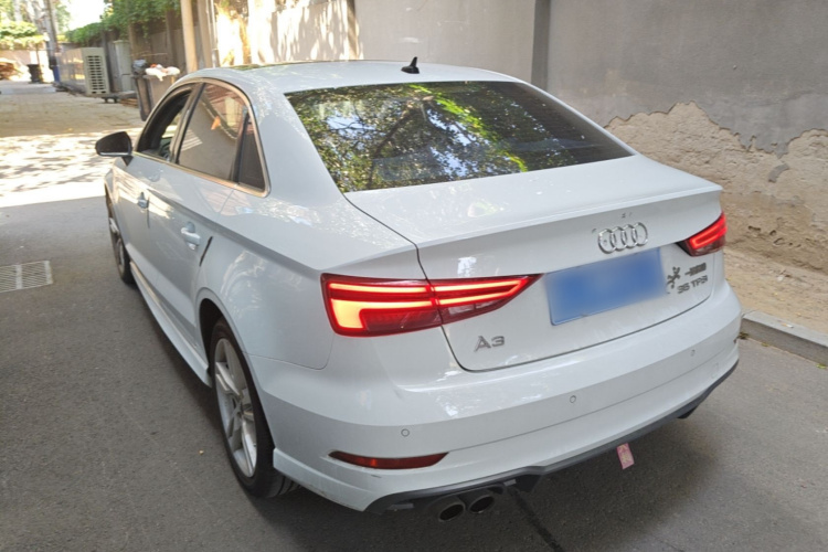 Audi A3 2019 car image #5