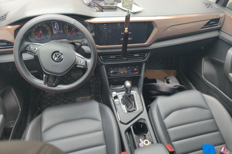 Volkswagen Tharu 2021 car image #7